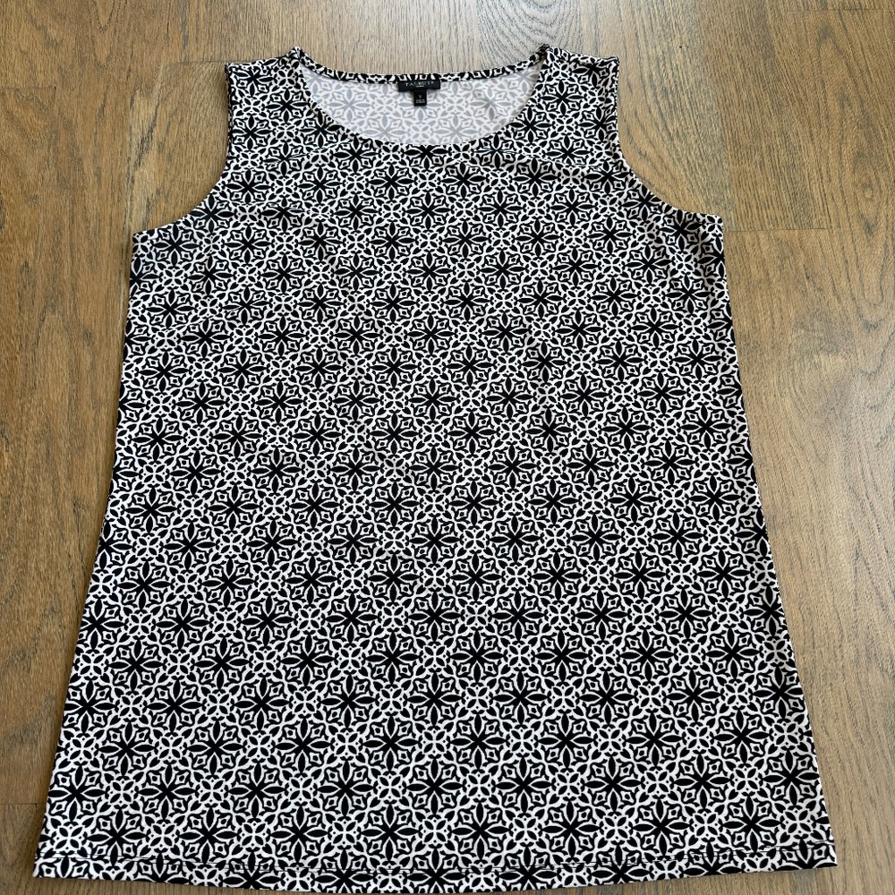 Classic Jewel Neck Sleeveless Talbot Top
